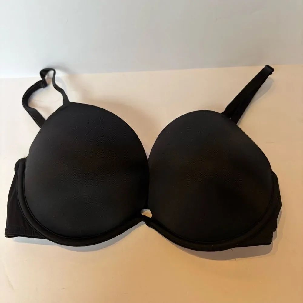 PINK Wear Everywhere Super Push-up Black Women's Bra Size 32D UW Padded